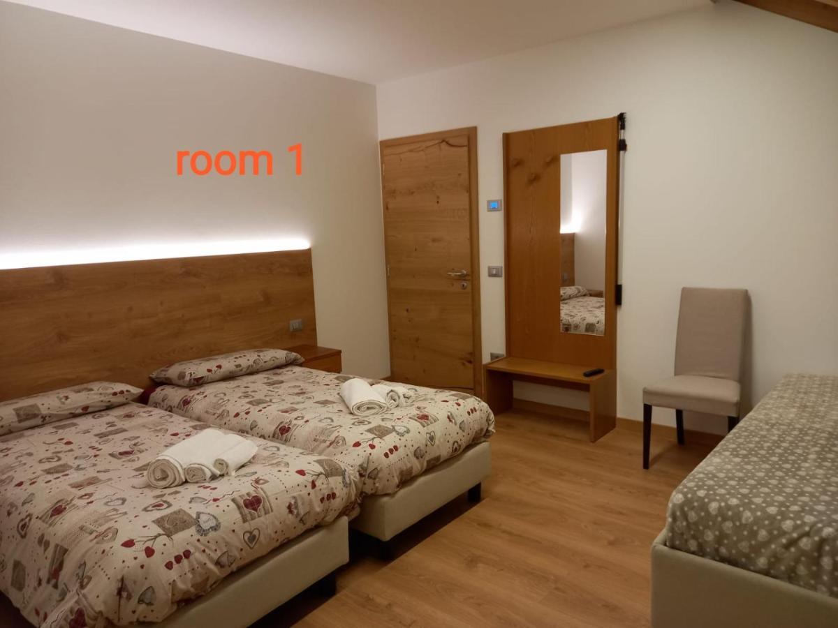 Appartamento Mansarda Patrizia E Franco Val Di Sole คอมเมซซาดูรา ภายนอก รูปภาพ